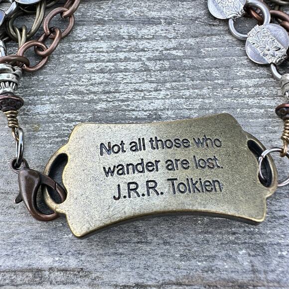 LOTR Not All Who Wander Are Lost Tolkien Quote Brass Charm Bracelet Fantasy Vtg - Picture 2 of 6
